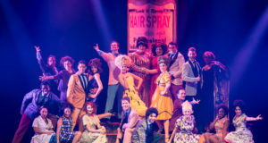 REVIEW – HAIRSPRAY (2018)