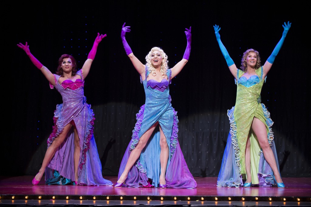 Graham-Weaver-as-Felicia-Noel-Sullivan-as-Tick-Richard-Grieve-as-Bernadette-Priscilla-Queen-of-the-Desert-photo-credit-Paul-Coltas-2