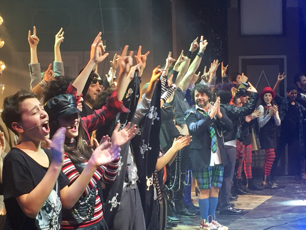 REVIEW - LILLO IN SCHOOL OF ROCK, IL MUSICAL DI ANDREW LLOYD WEBBER